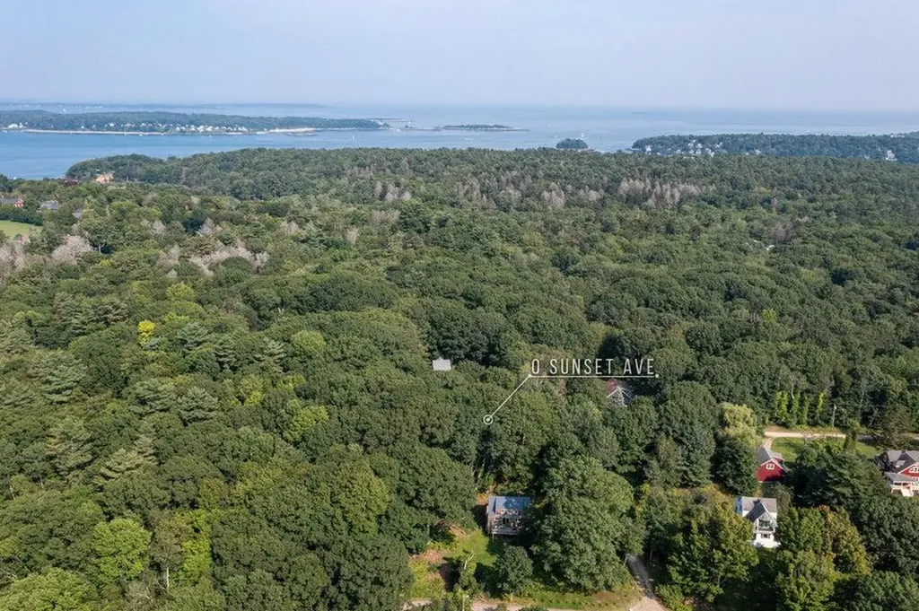 184 Sunset Avenue Portland ME 04109