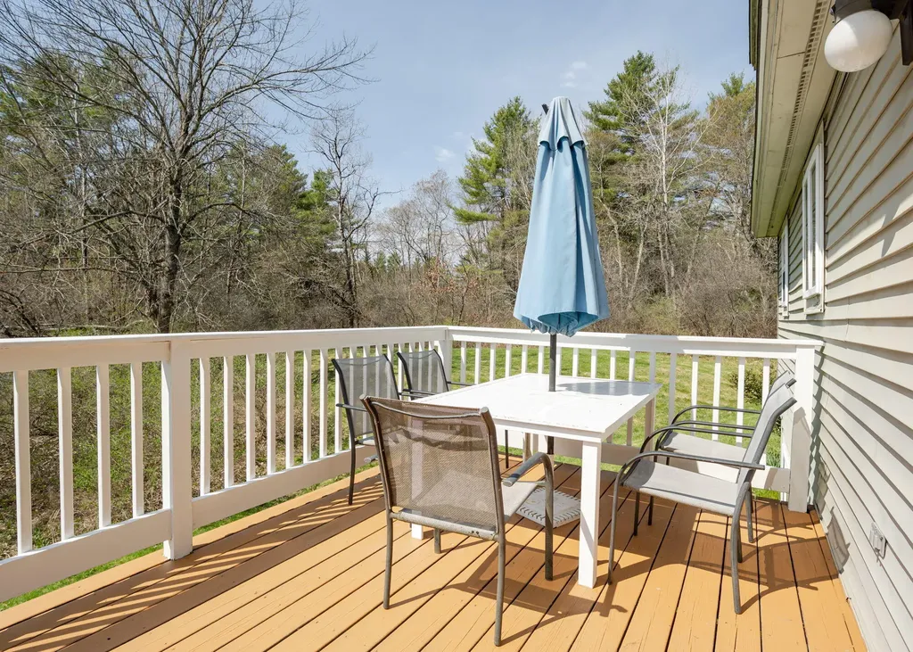20 Morgan Lane Cumberland ME 04021