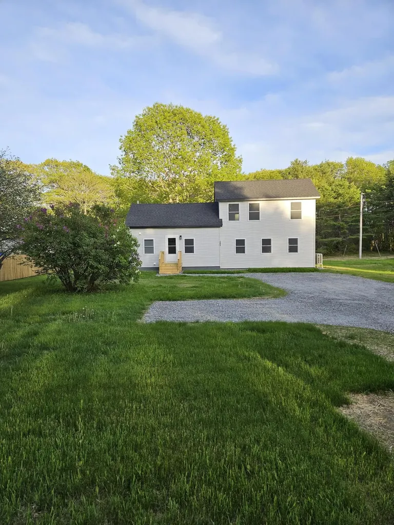 303 Maquoit Road Brunswick ME 04011