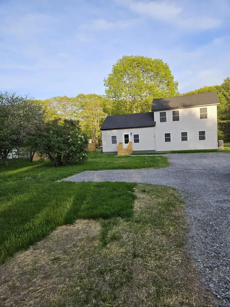 303 Maquoit Road Brunswick ME 04011