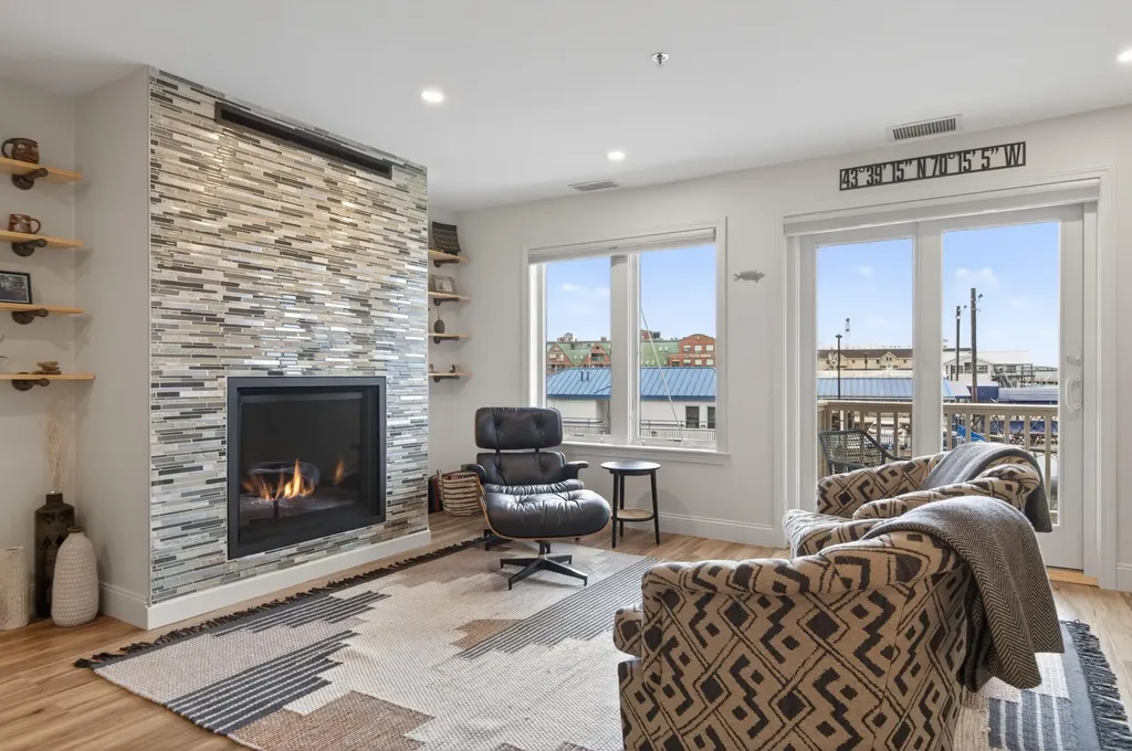201 Chandlers Wharf Portland ME 04101