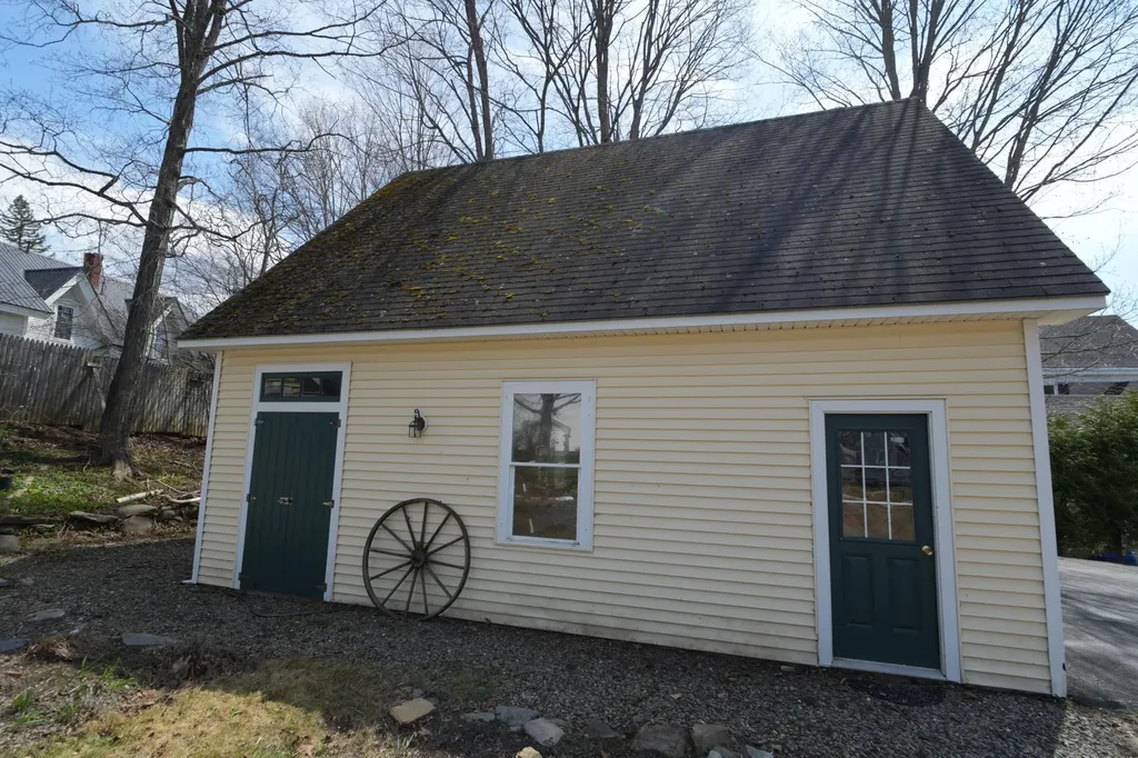 129 Main Street Houlton ME 04730