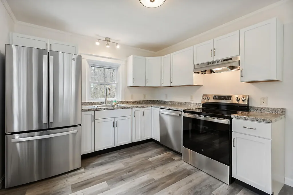 204 Cony Street Augusta ME 04330