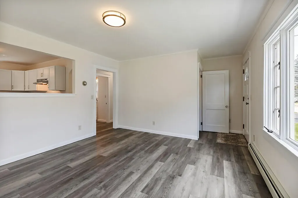 204 Cony Street Augusta ME 04330