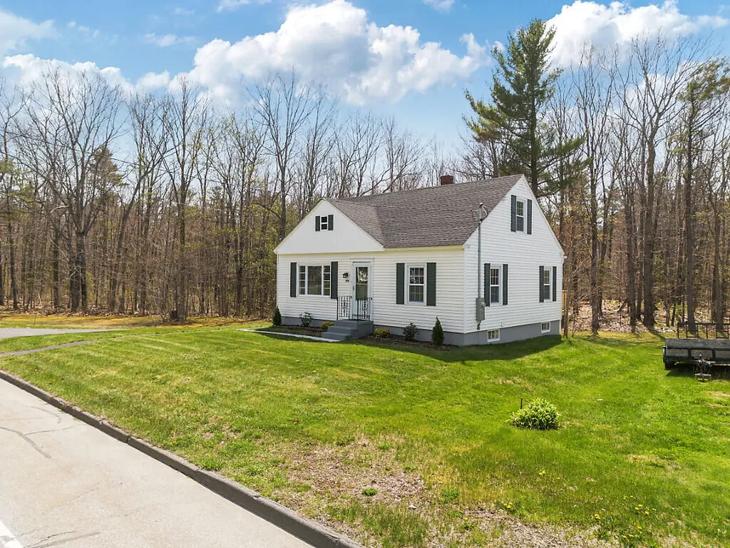 204 Cony Street Augusta ME 04330