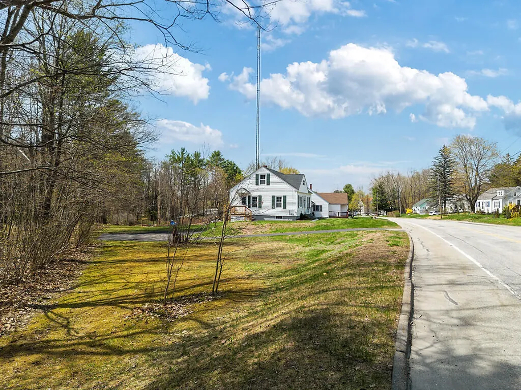 204 Cony Street Augusta ME 04330
