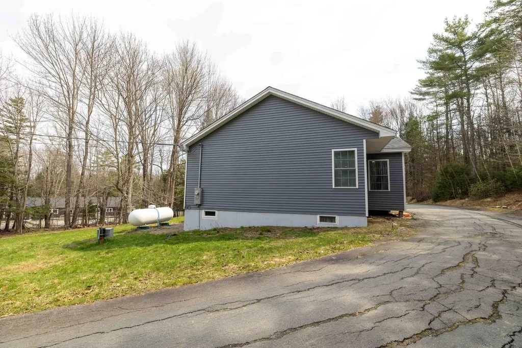 206 Livermore Falls Road Farmington ME 04938