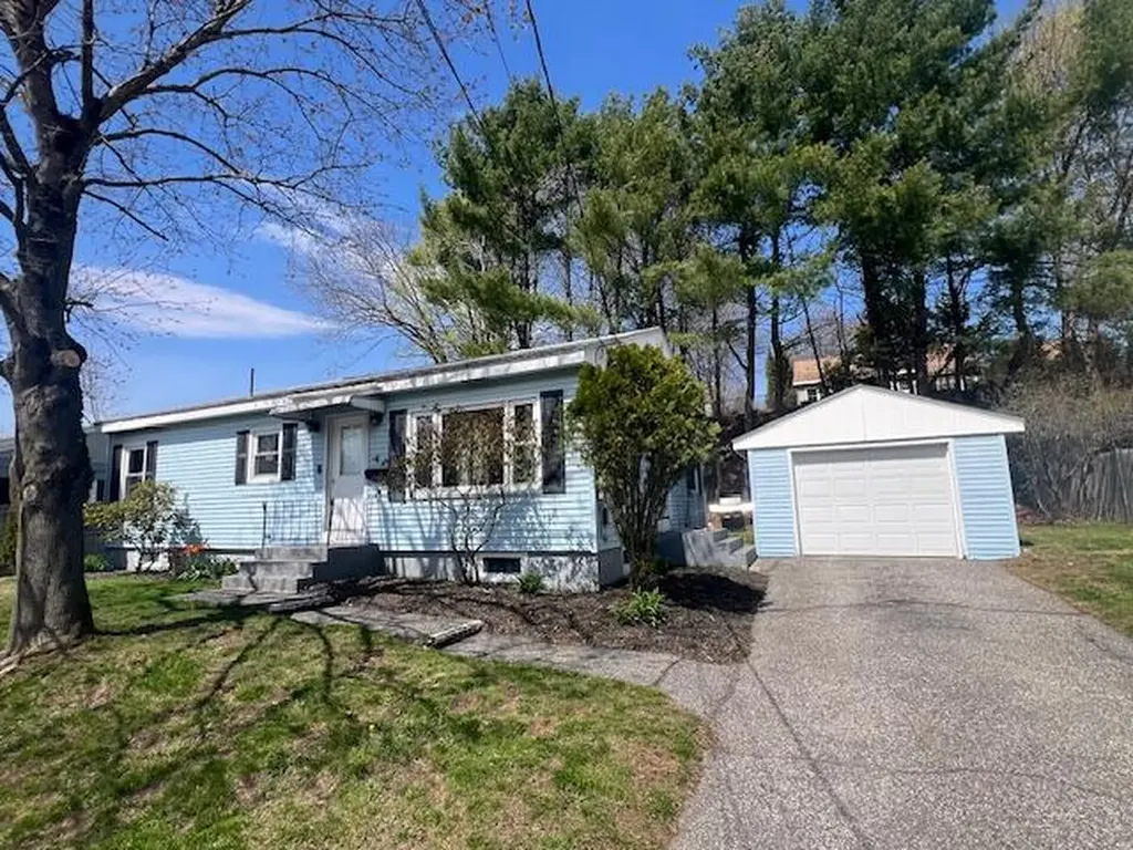 48 Dumont Avenue Lewiston ME 04240