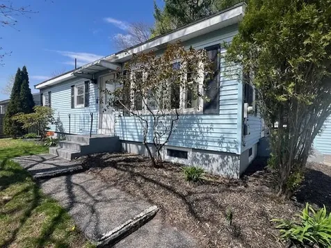 48 Dumont Avenue Lewiston ME 04240