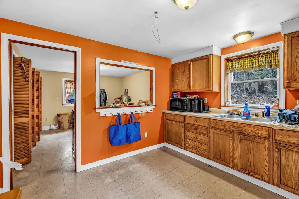1717 Canaan Road Hartland ME 04943