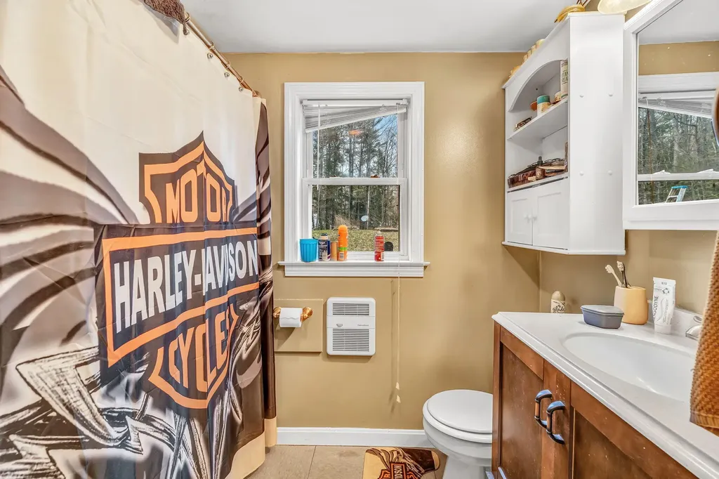 1717 Canaan Road Hartland ME 04943