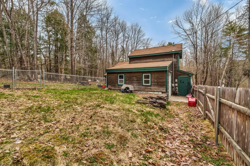 1717 Canaan Road Hartland ME 04943