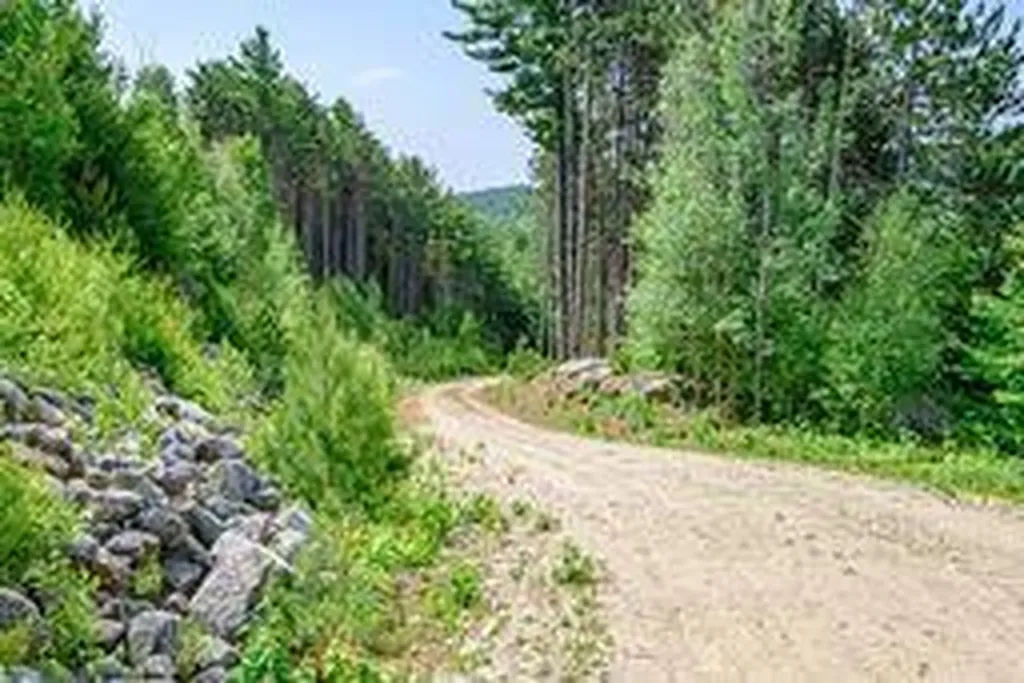 625 Valley Road Waterford ME 04088