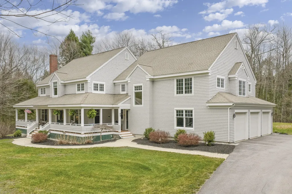 29 Blue Moon Drive North Yarmouth ME 04097