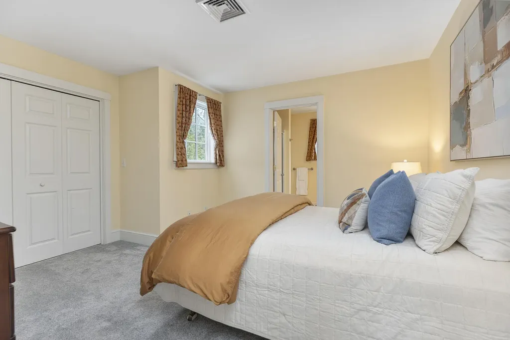 29 Blue Moon Drive North Yarmouth ME 04097