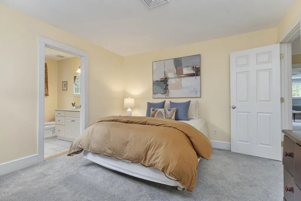 29 Blue Moon Drive North Yarmouth ME 04097