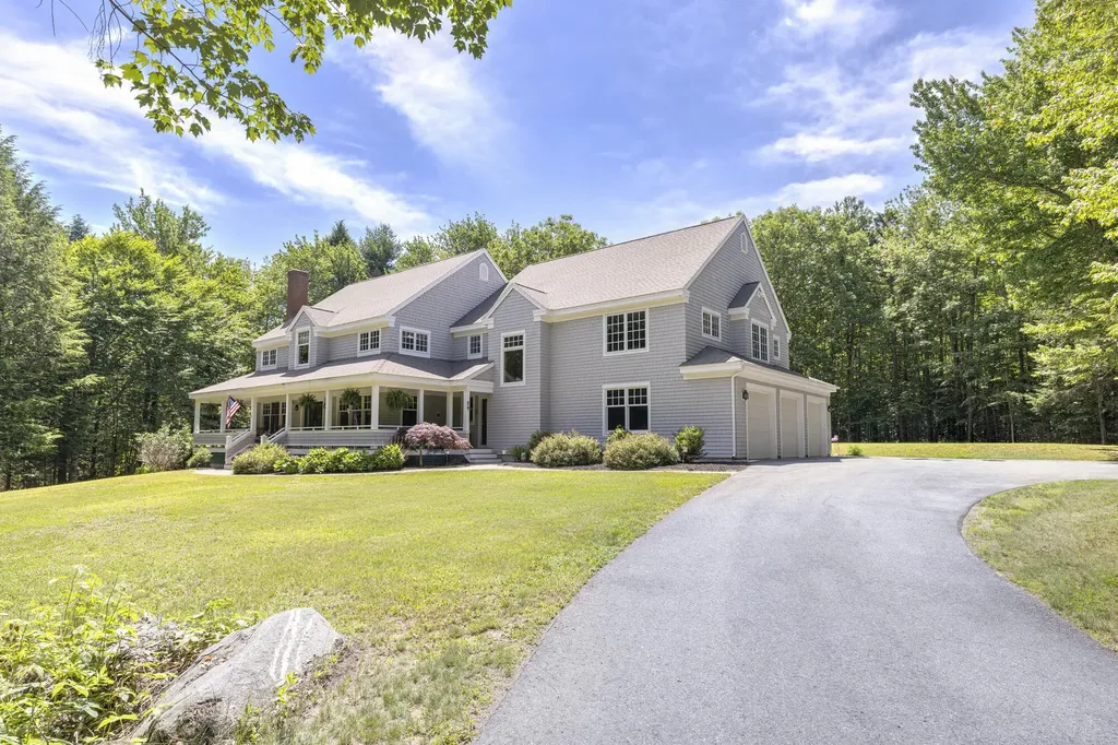 29 Blue Moon Drive North Yarmouth ME 04097