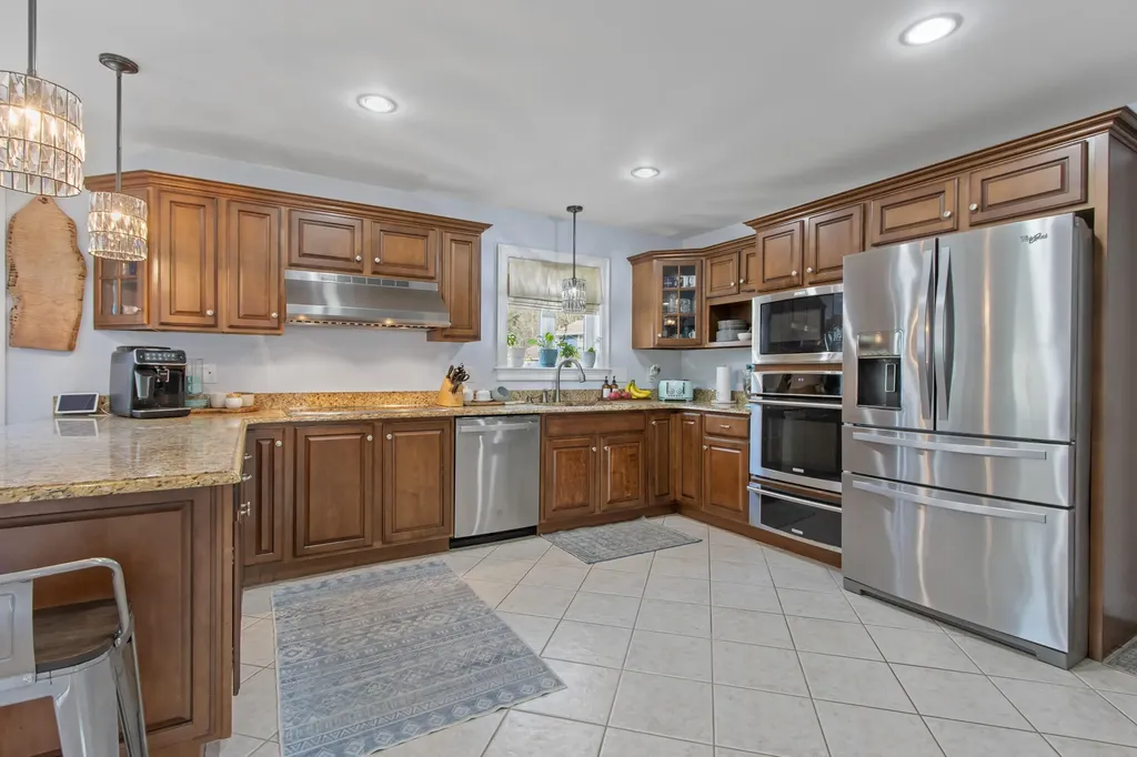38 Richards Way Saco ME 04072