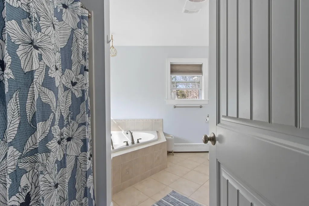 38 Richards Way Saco ME 04072