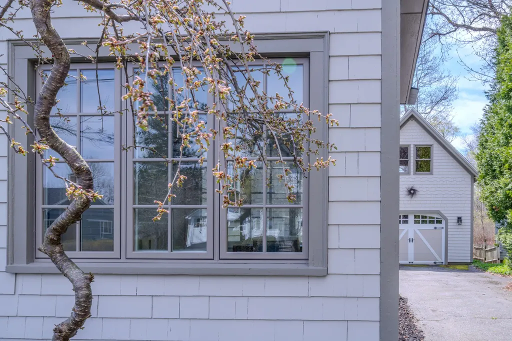 106 Beech Street Rockland ME 04841