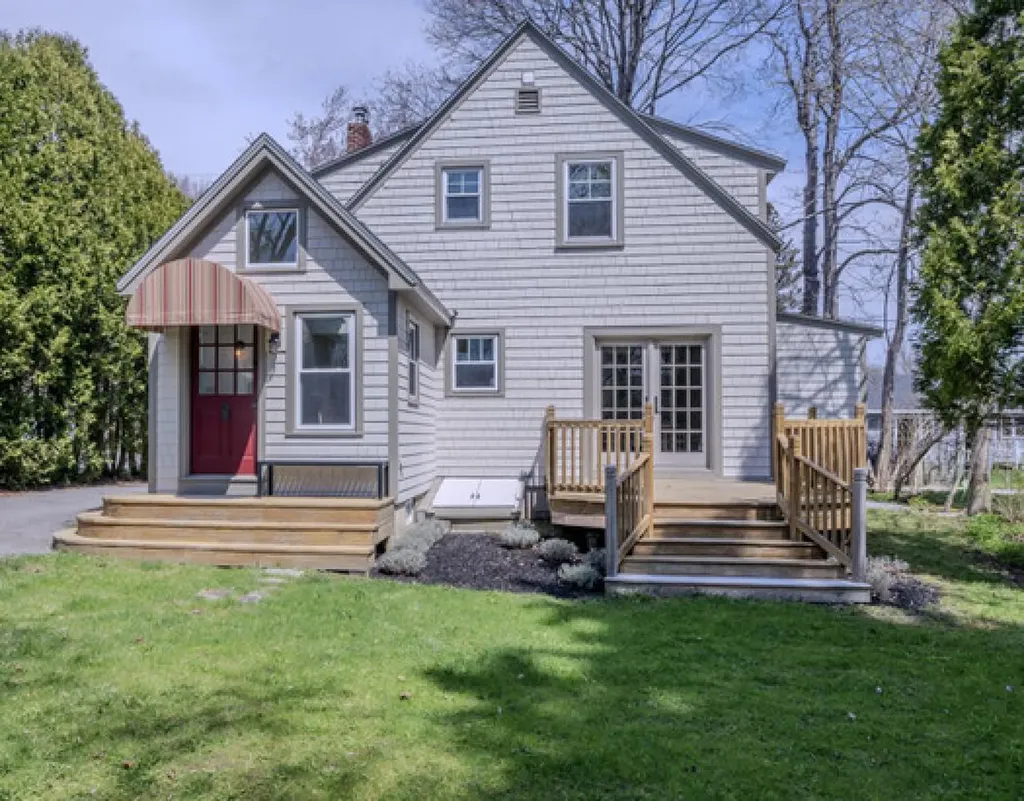 106 Beech Street Rockland ME 04841