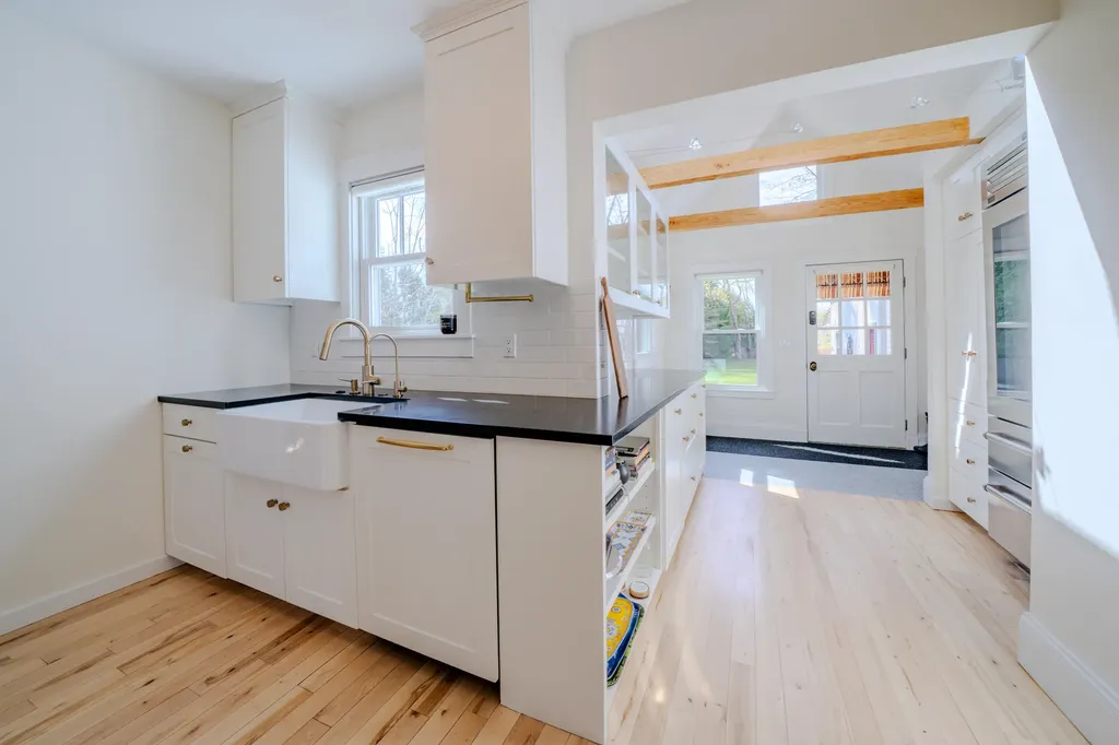 106 Beech Street Rockland ME 04841