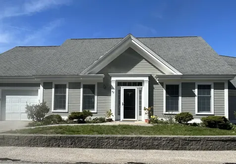 42 Farragut Way Kennebunk ME 04043
