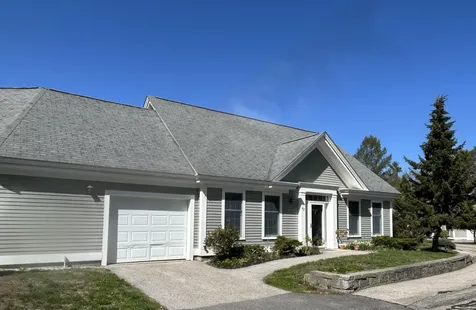 42 Farragut Way Kennebunk ME 04043