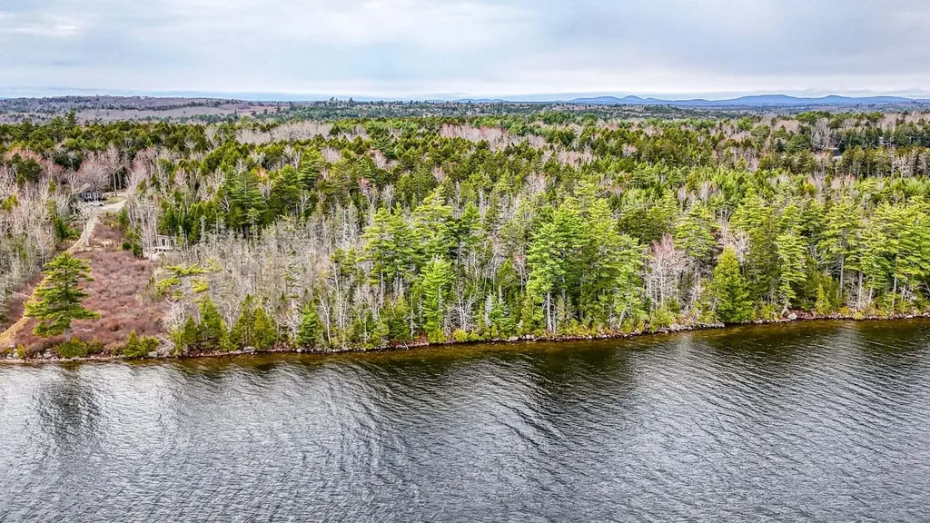 2 Wolf Cove Road Eastbrook ME 04634