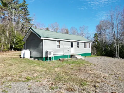 31 Burnham Road Burlington ME 04417
