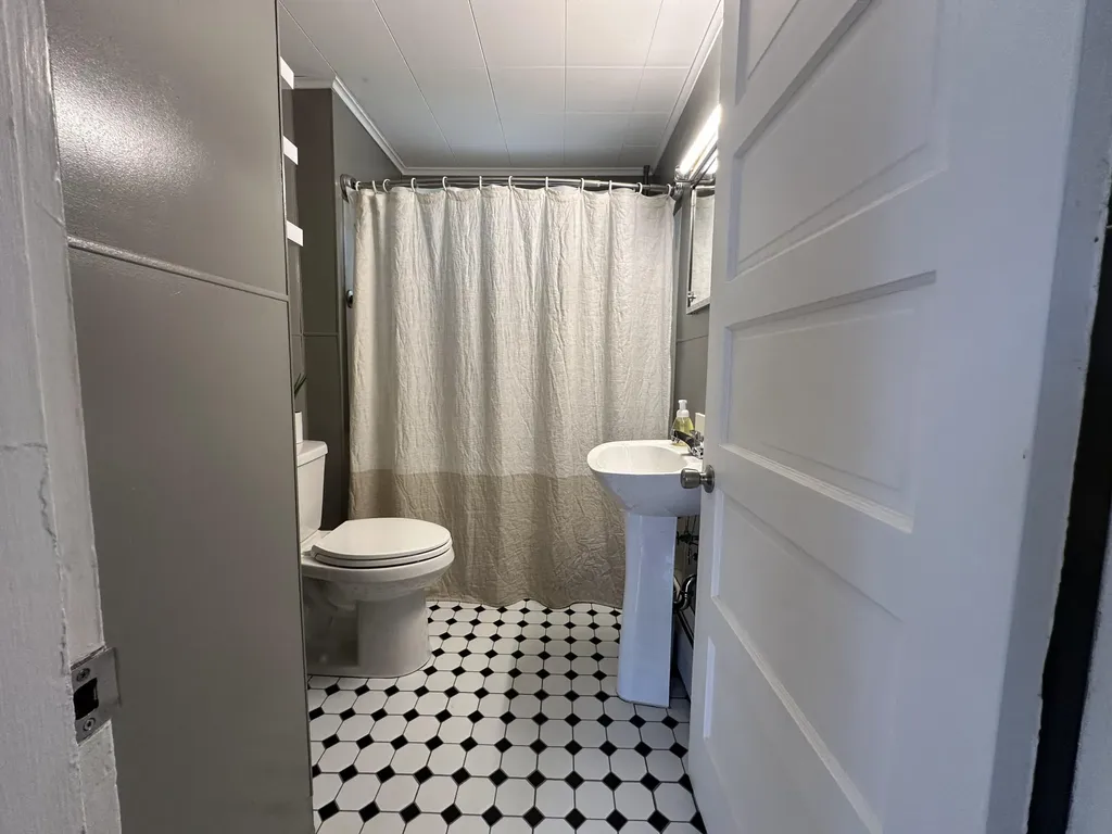 94 Western Promenade Auburn ME 04210
