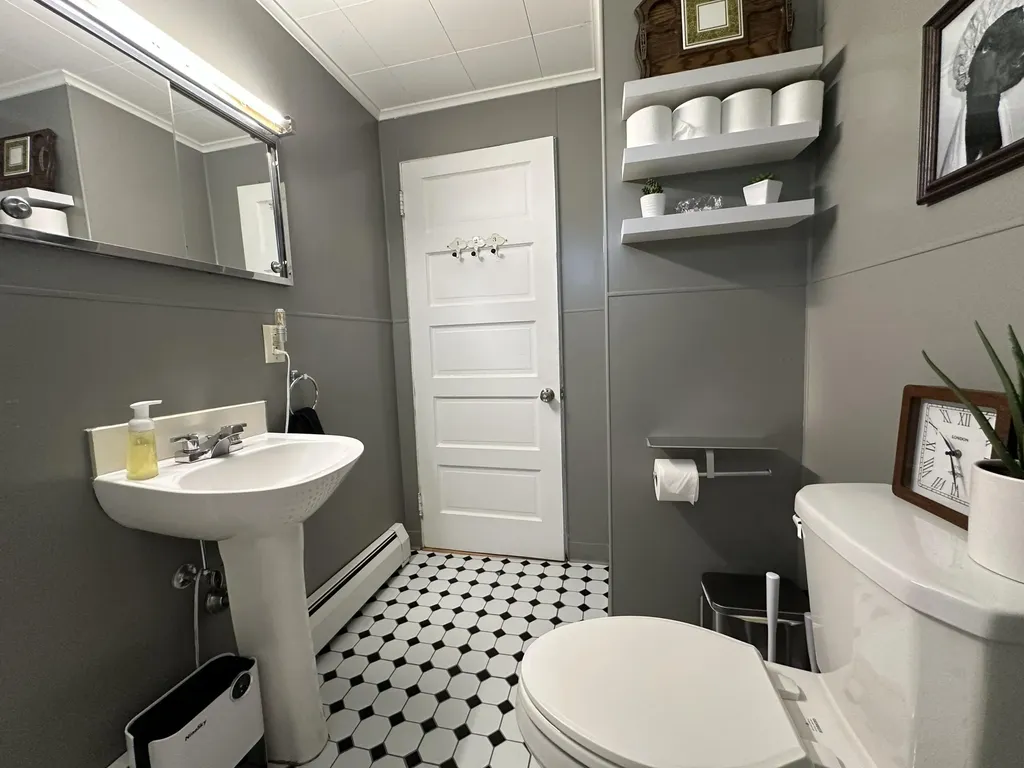 94 Western Promenade Auburn ME 04210