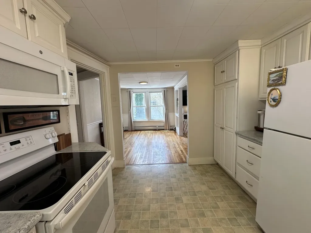 94 Western Promenade Auburn ME 04210