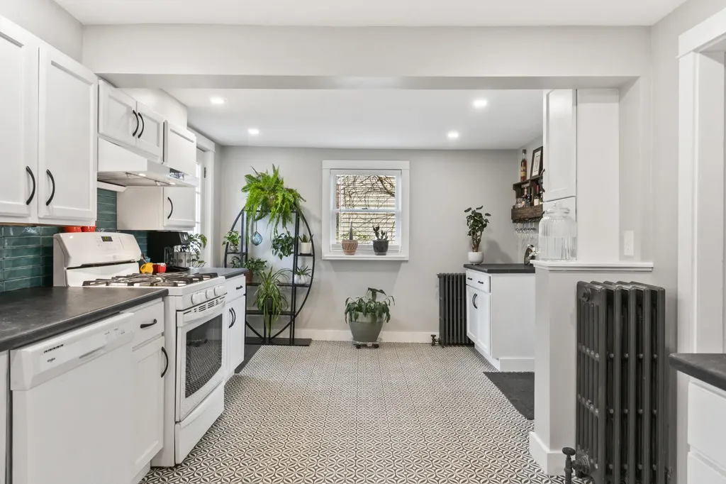 34 Dartmouth Street Biddeford ME 04005
