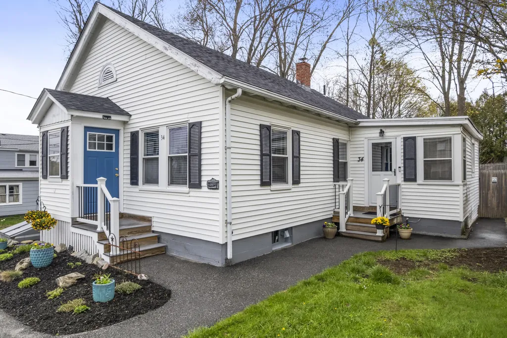 34 Dartmouth Street Biddeford ME 04005
