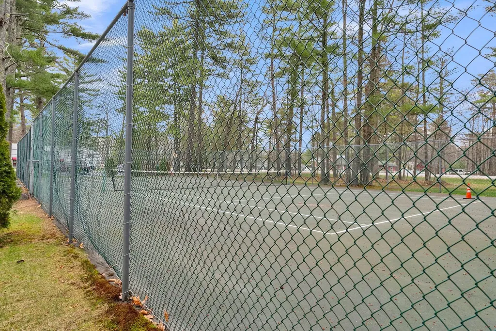 1112 Roosevelt Trail Windham ME 04062