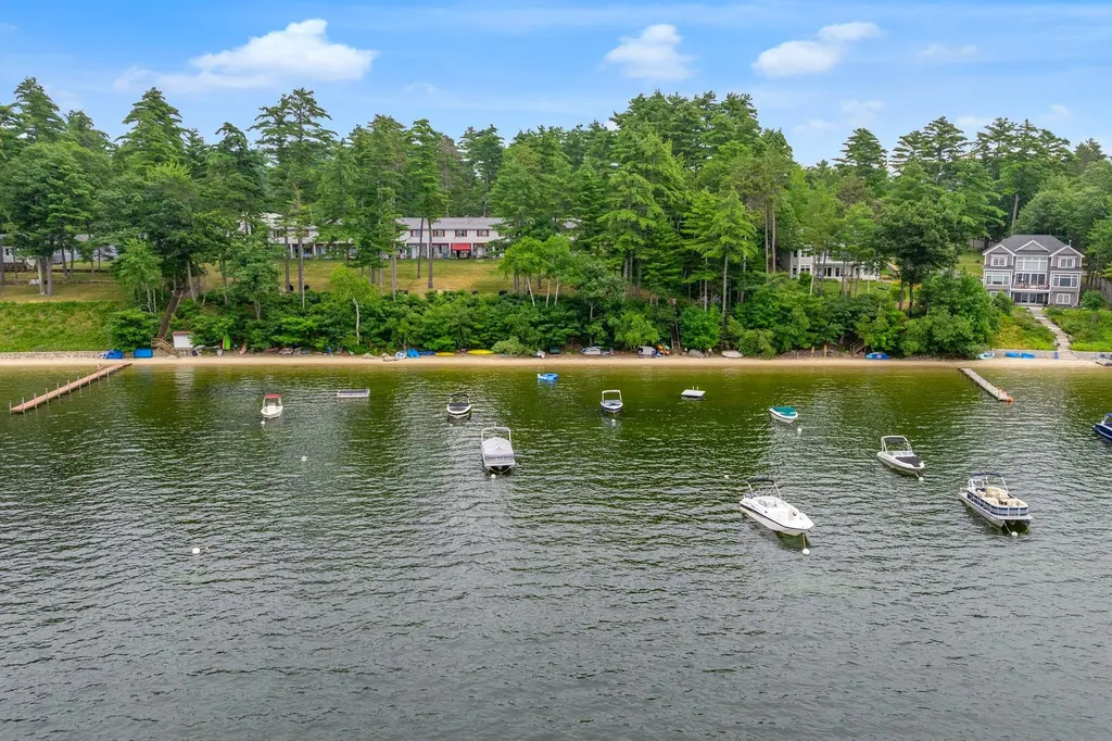 1112 Roosevelt Trail Windham ME 04062