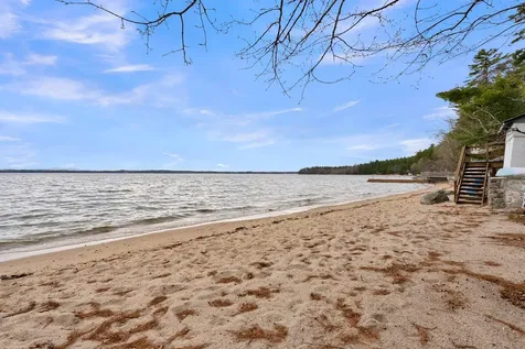 1112 Roosevelt Trail Windham ME 04062