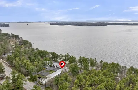 1112 Roosevelt Trail Windham ME 04062