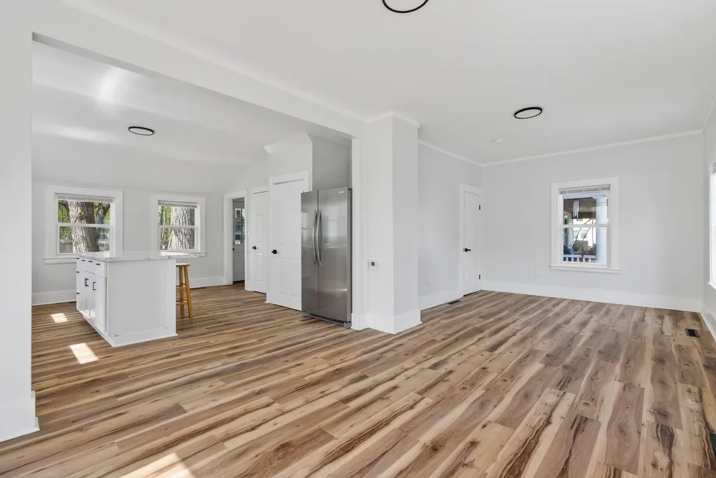 26 Vernon Street Auburn ME 04210