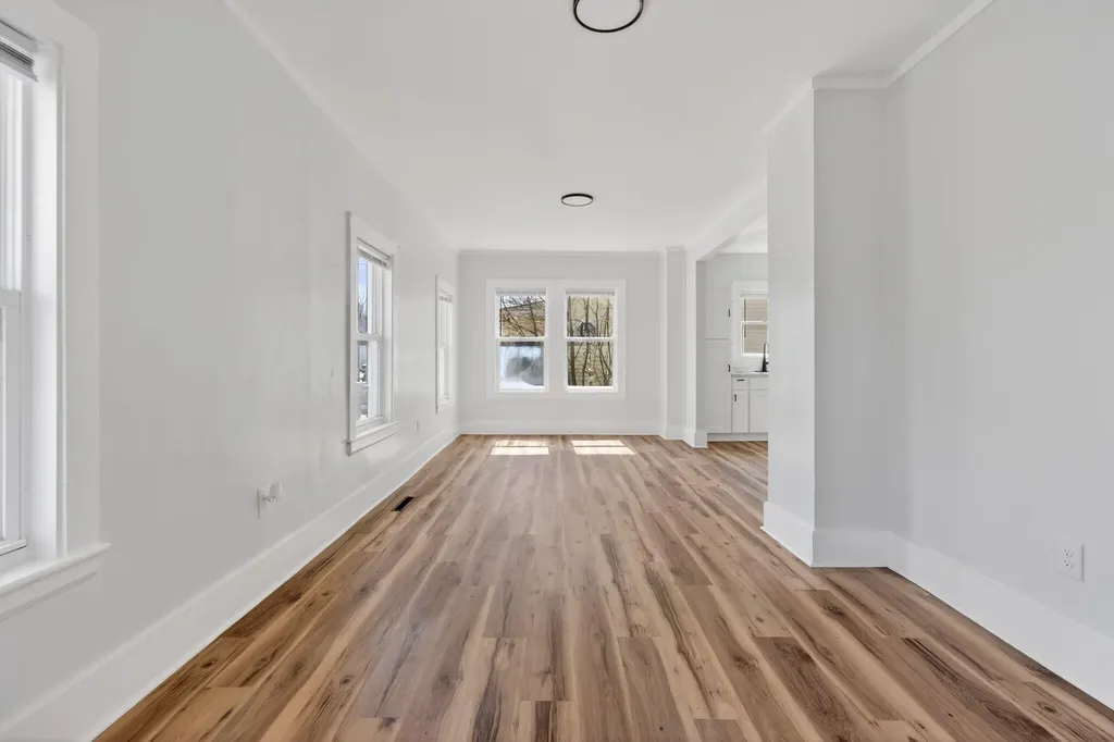 26 Vernon Street Auburn ME 04210