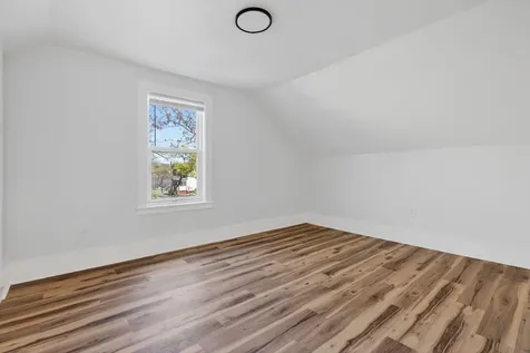 26 Vernon Street Auburn ME 04210