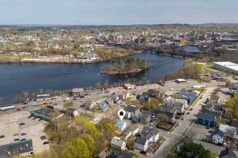 26 Vernon Street Auburn ME 04210
