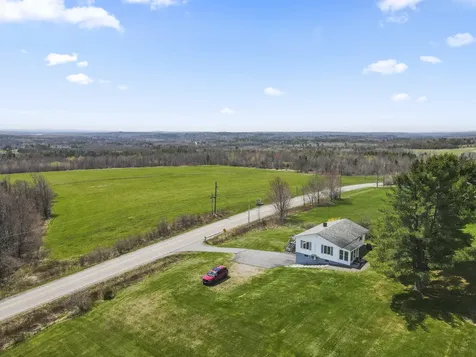 187 Ripley Road Dexter ME 04930