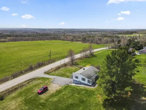 187 Ripley Road Dexter ME 04930