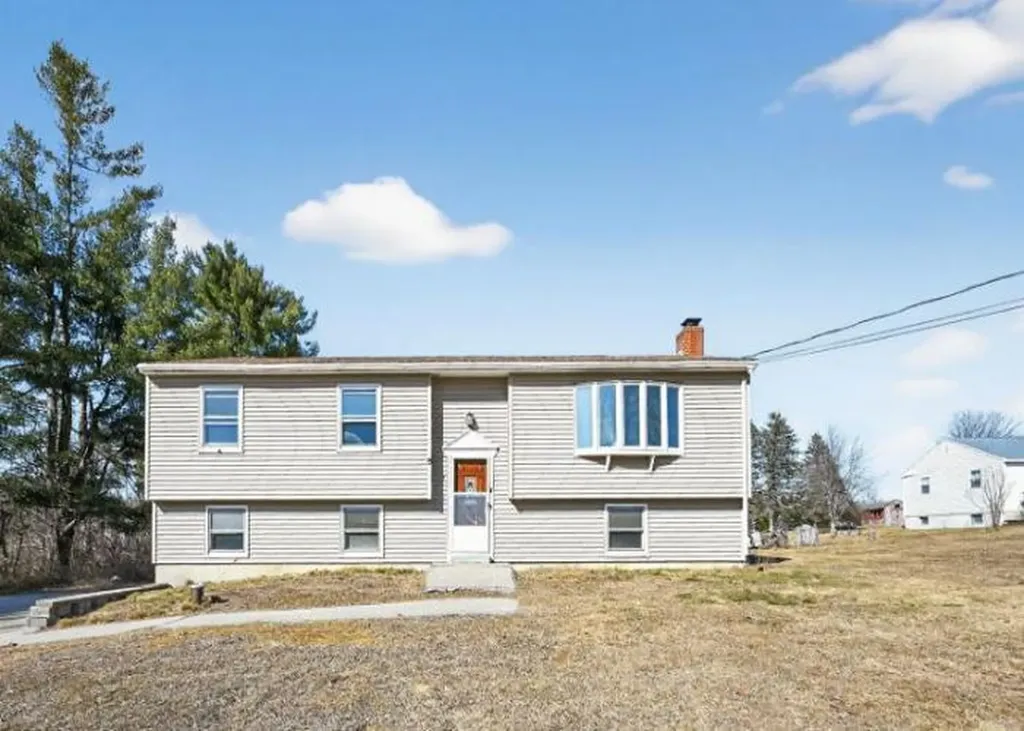 75 Pond Road South Berwick ME 03908