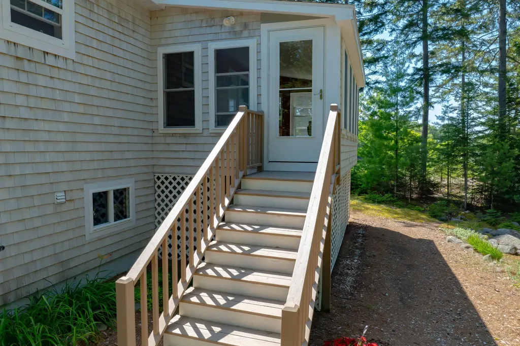 73 Taunton Bay Shores Road Franklin ME 04634