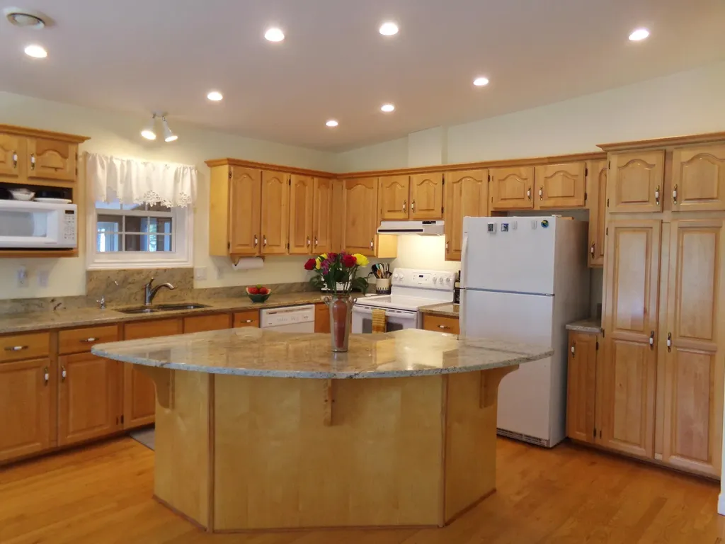 73 Taunton Bay Shores Road Franklin ME 04634