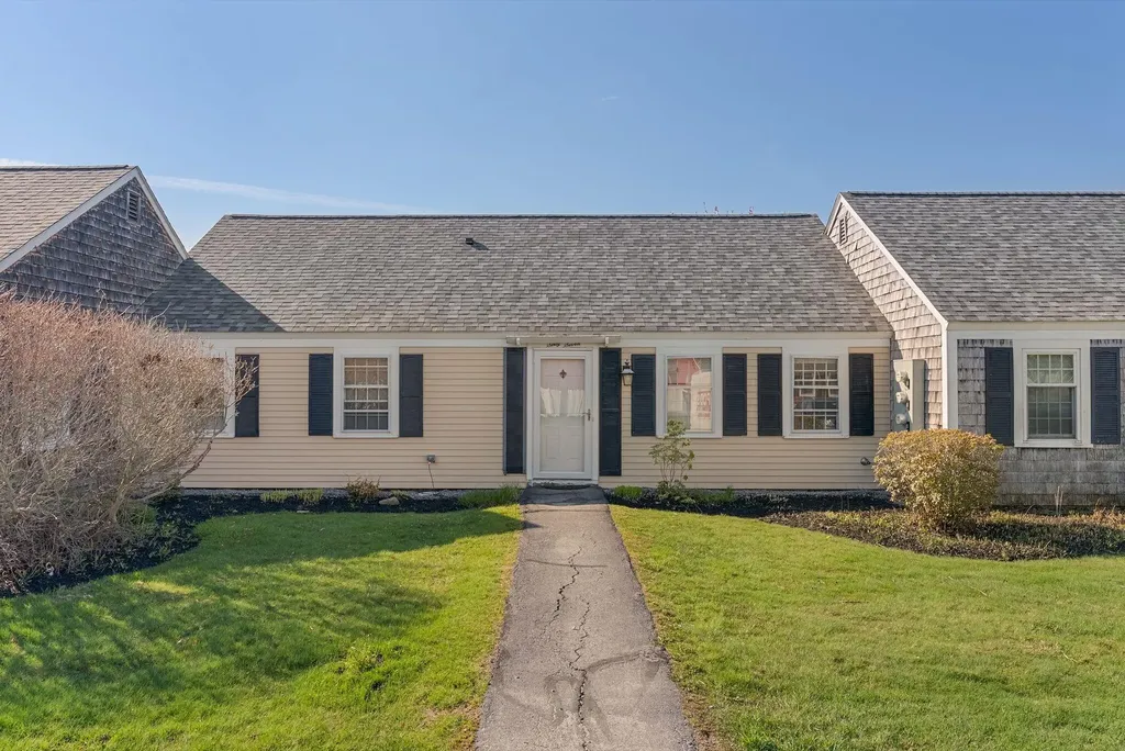 67 Starboard Drive Cape Elizabeth ME 04107