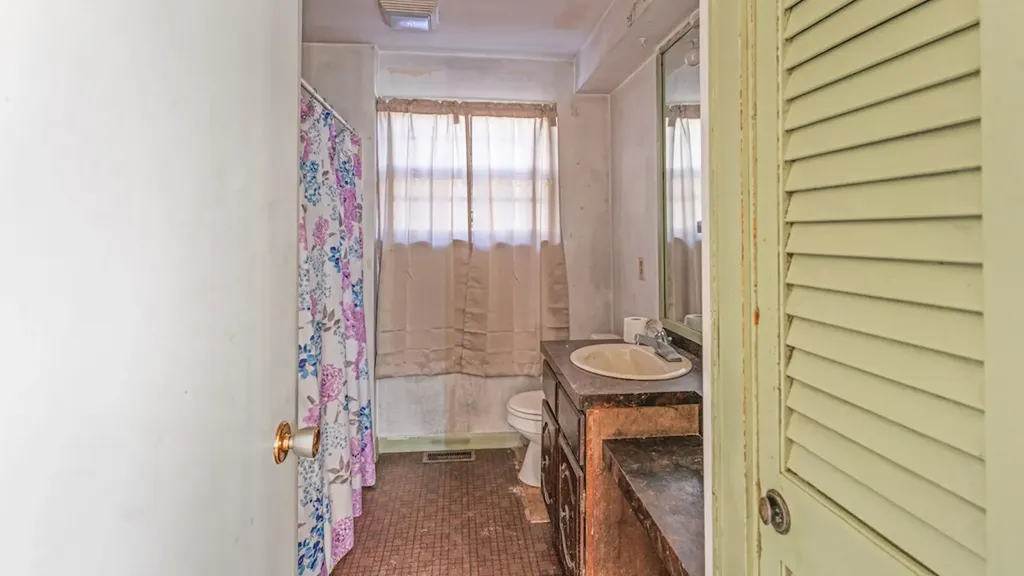 18 Gage Street Bridgton ME 04009